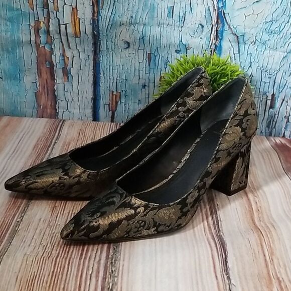 MARC Fisher Zala2 Pointed Toe Classic Pumps - Picture 5 of 15